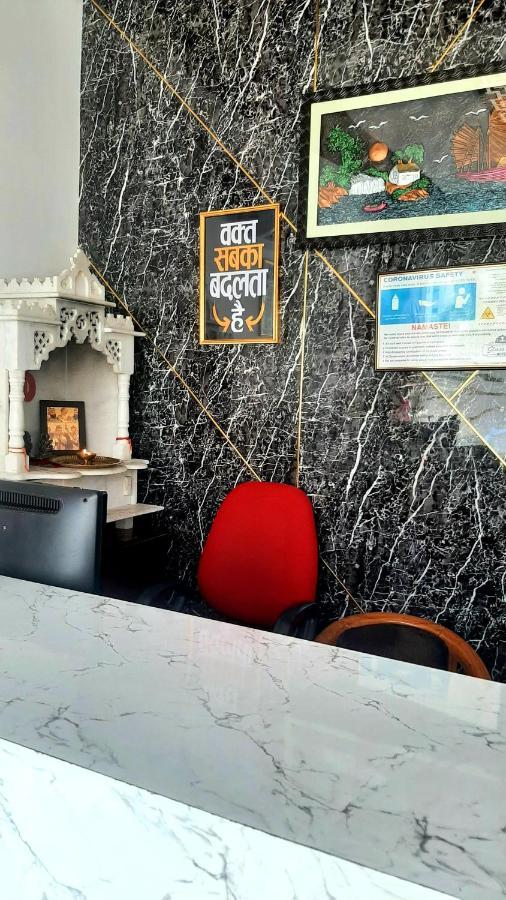 Hotel Hollywood Zirakpur Екстер'єр фото