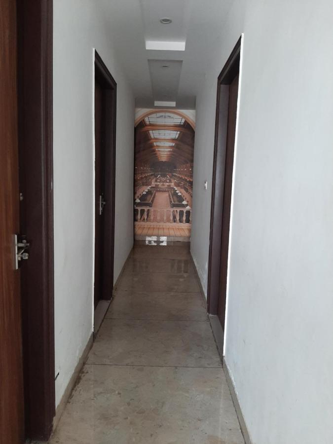 Hotel Hollywood Zirakpur Екстер'єр фото